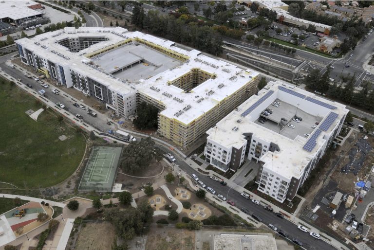Lexington Luxury Apartments Aerial