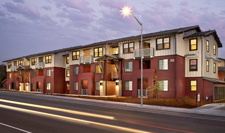 South Hills Crossing Entrance